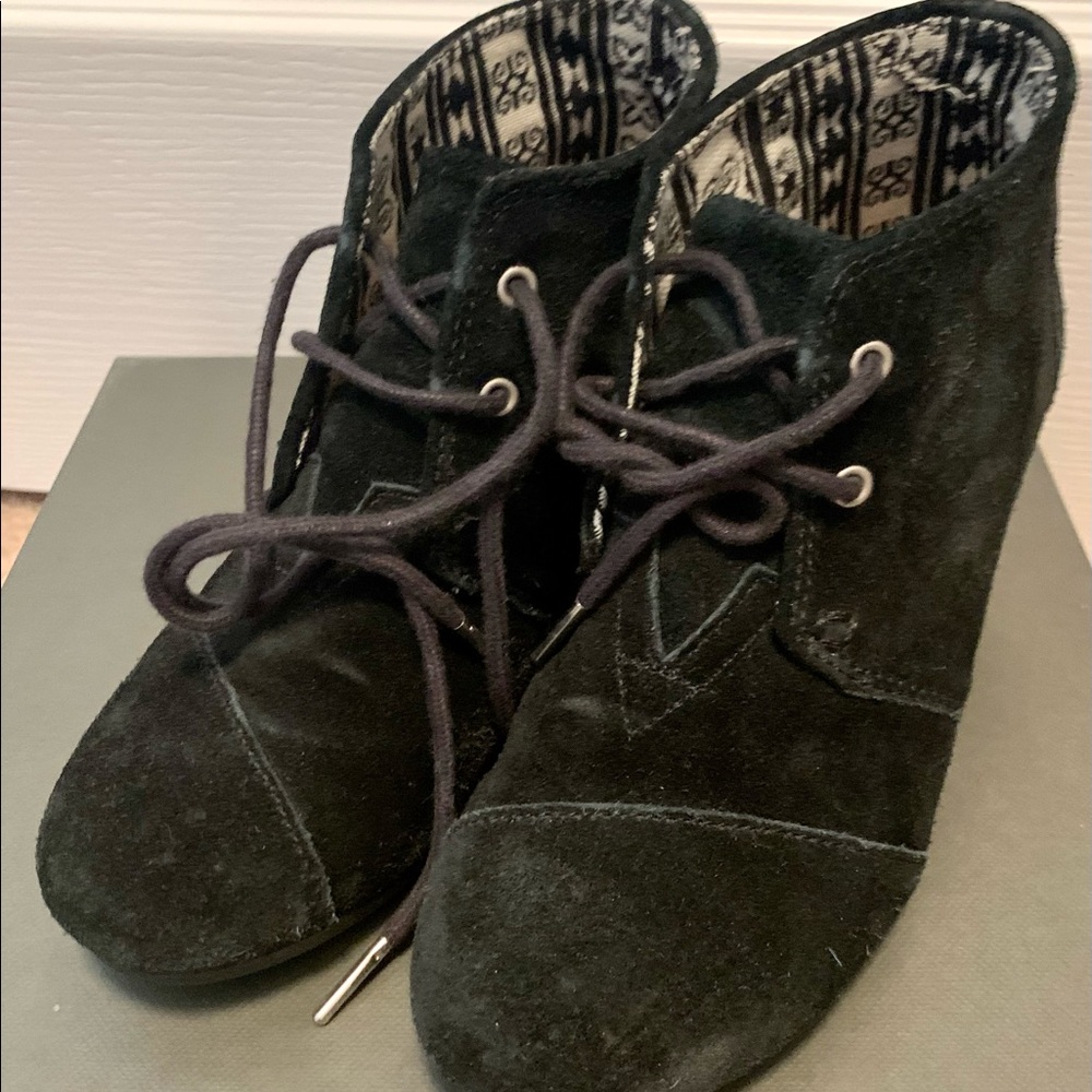 Toms wedge ankle booties